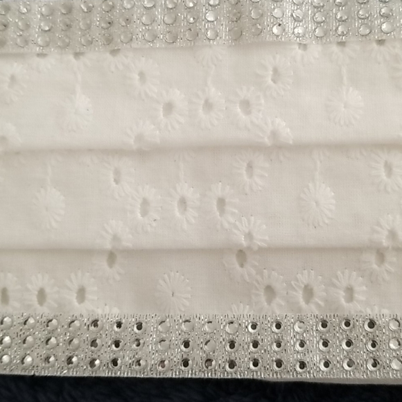 Beautiful Face Mask - Picture 2 of 8